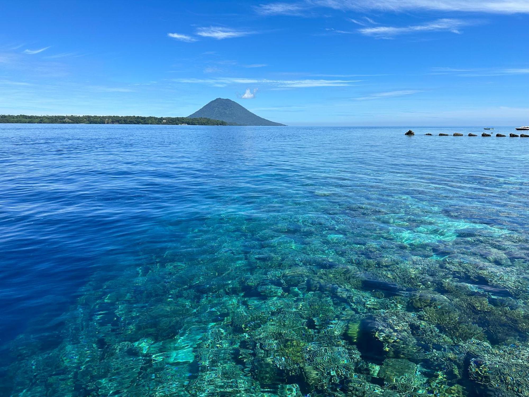 Hotel Bobocha Siladen Bunaken Exterior foto