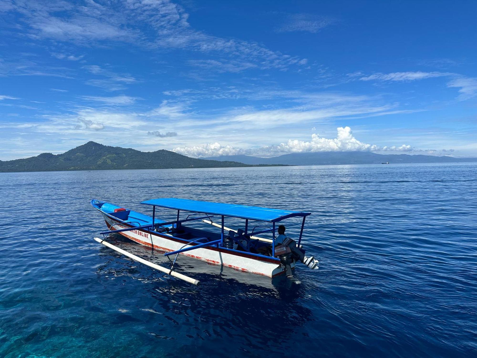 Hotel Bobocha Siladen Bunaken Exterior foto