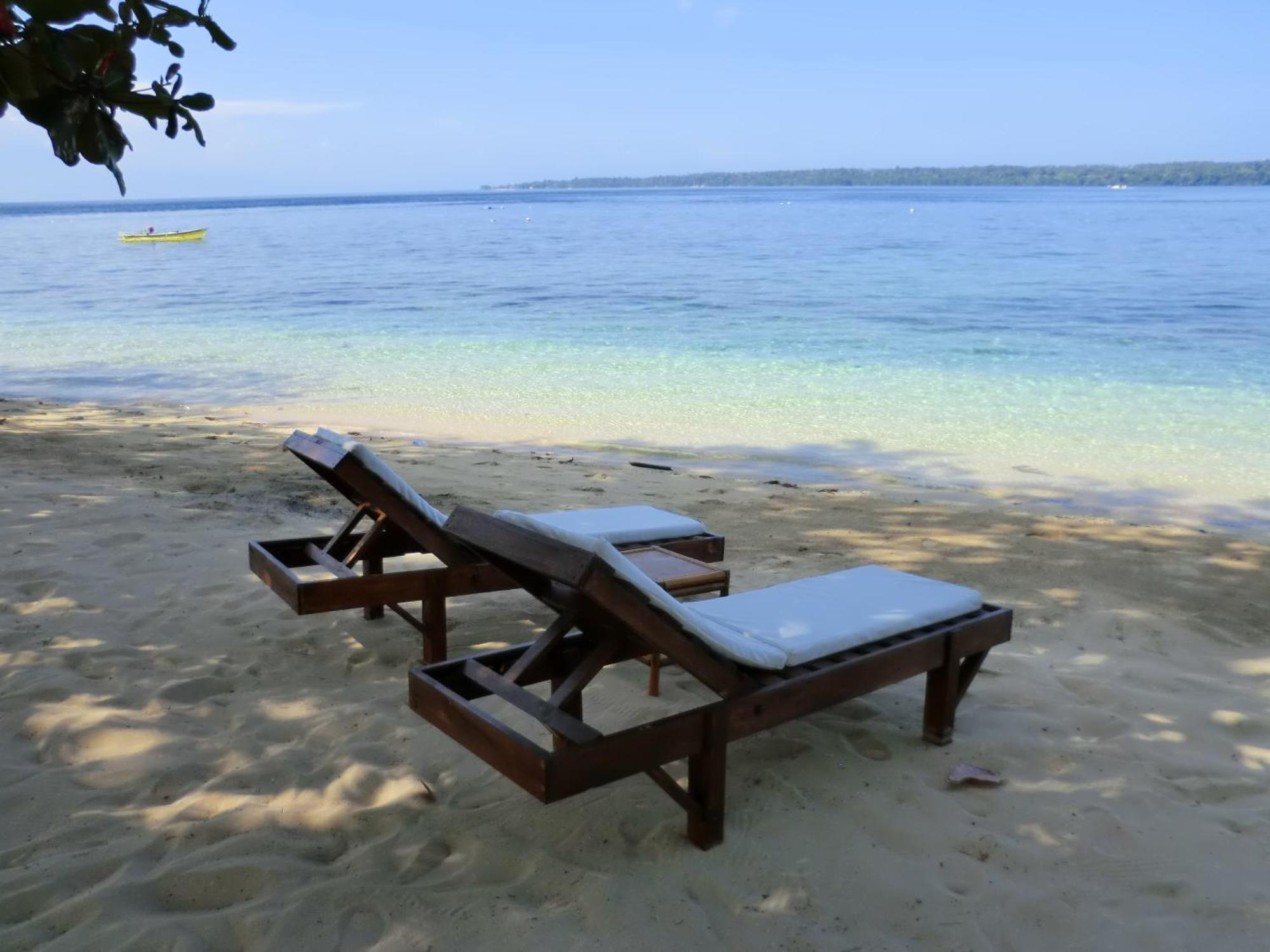 Hotel Bobocha Siladen Bunaken Exterior foto
