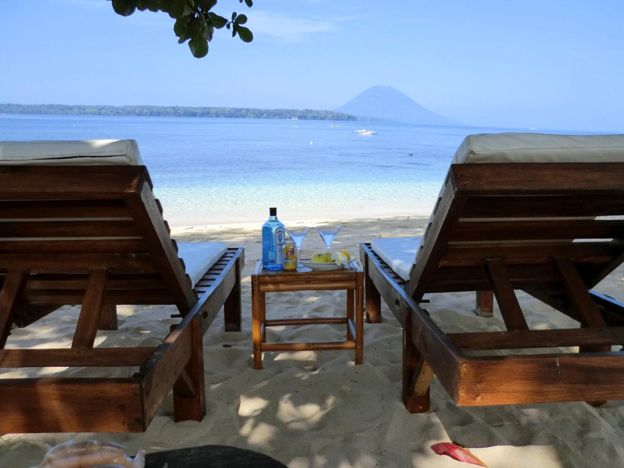 Hotel Bobocha Siladen Bunaken Exterior foto