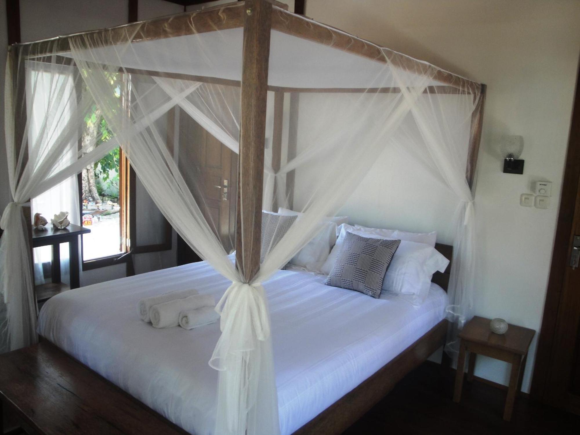 Hotel Bobocha Siladen Bunaken Zimmer foto