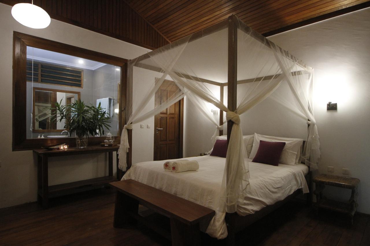 Hotel Bobocha Siladen Bunaken Exterior foto